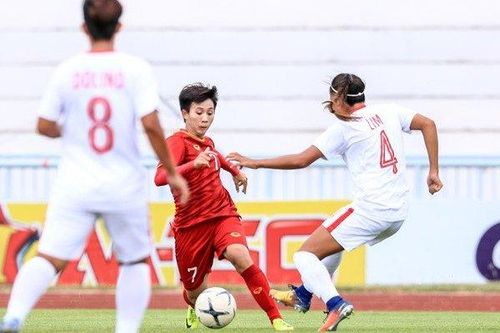 Tuyển nữ Việt Nam phản lưới nhà trong trận bán kết AFF Cup 2019, song vẫn lội ngược dòng