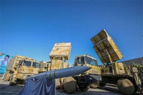 Iran thử thành công một loại tên lửa mới