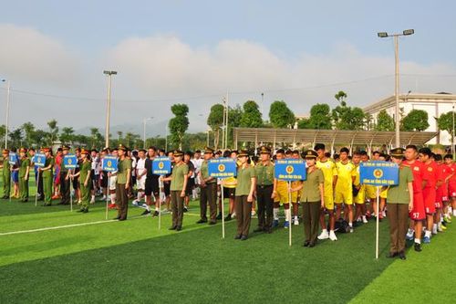 Khai mạc giải bóng đá 7 người Cụm thi đua số 3 Bộ Công an