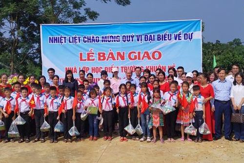 Khánh thành nhà văn hóa thôn Tân Quang, nhà lớp học Khuôn Hẻ