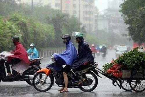 Cảnh báo lốc, sét, mưa đá, gió giật mạnh ở Bắc và Trung Trung Bộ