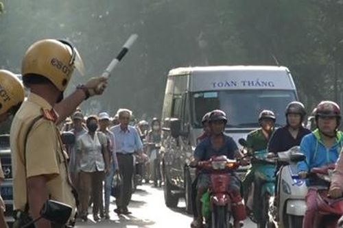Bài toán quá tải ở thành phố không đèn giao thông Đà Lạt