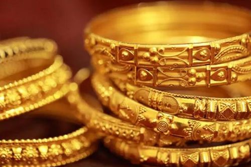 Giá vàng vượt đỉnh kỷ lục trong vòng 6 năm