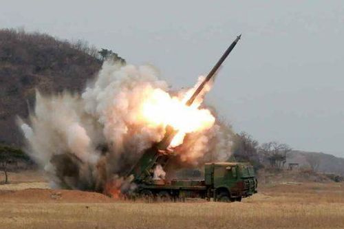 KCNA: Triều Tiên thử thành công hệ thống tên lửa đa nòng siêu lớn