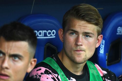 De Ligt bất ngờ vì phải ngồi dự bị ở Juventus