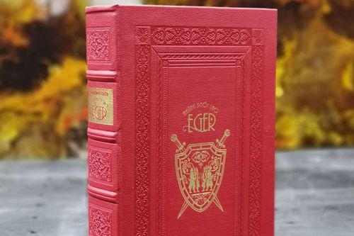 Bán một triệu đồng mỗi cuốn, 100 bản sách hết sau 90 giây