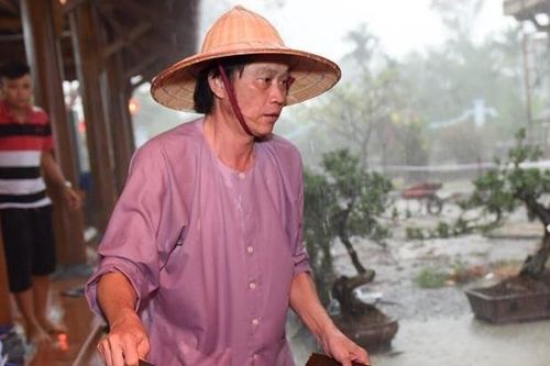 Cuộc sống của Hoài Linh sau khi vắng bóng trên sóng truyền hình