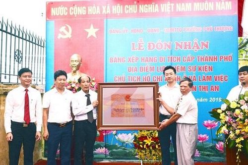 Tháng Tám ở ngôi nhà lịch sử