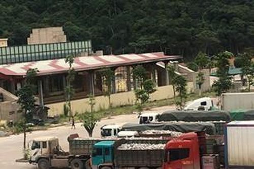 Ngăn hơn 56.000 tấn quặng sắp được bán sang Trung Quốc