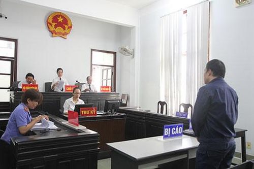 Trộm xe máy còn cắm chìa trong ổ khóa