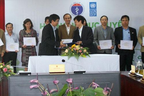Phong trào giảm thiểu chất thải nhựa trong ngành y tế