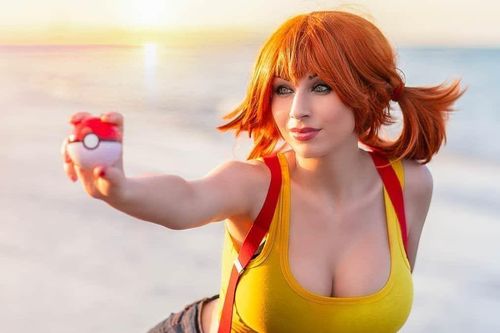 Cosplayer Italy nổi tiếng nóng bỏng là game thủ có tiếng