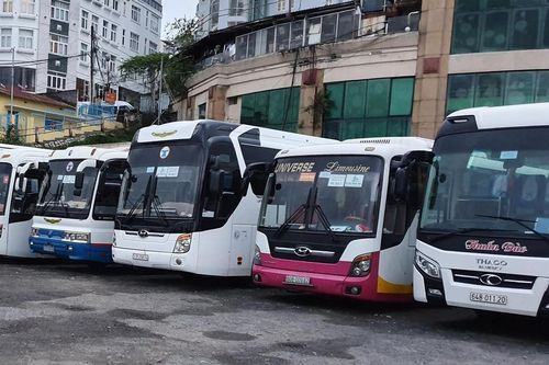 Bãi xe Đà Lạt bị tố đánh khách vì chậm chạp