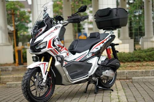 Chiêm ngưỡng Honda ADV 150 độ theo phong cách Touring