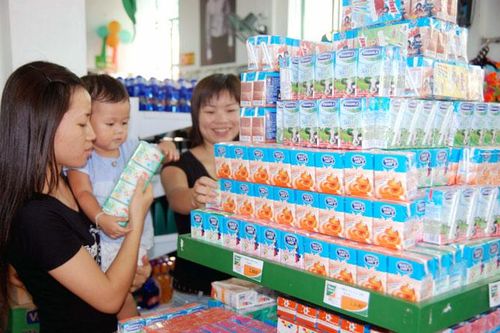 Đưa hàng Việt đến với công nhân