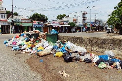 Lúng túng xử lý rác thải ở Quảng Nam
