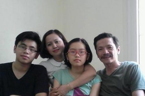 NSND Trung Anh 'khoe' ảnh gia đình hạnh phúc