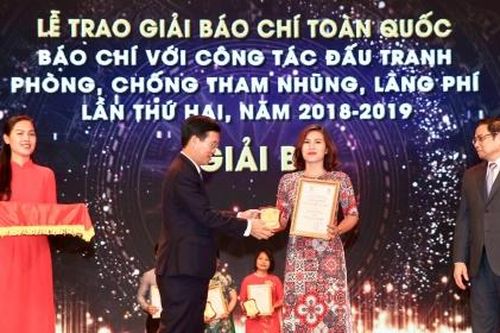 Nêu gương những điển hình tiên tiến là một phương pháp giáo dục hiệu quả