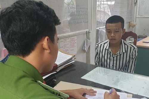 An Giang: Hai tên trộm bị bắt vì chiếc điện thoại đánh rơi