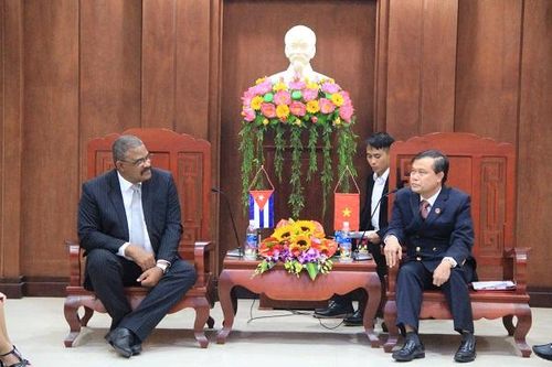 TAND cấp cao tại Đà Nẵng và TAND TP Đà Nẵng tiếp đoàn TANDTC Cuba