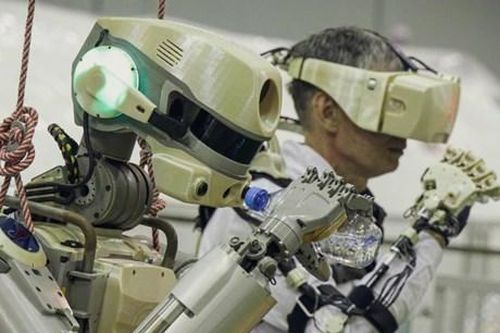 Robot đầu tiên trên không gian của Nga 'đặt chân' lên ISS