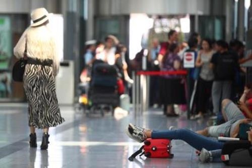 Hủy 130 chuyến bay để truy tìm một hành khách đi lạc