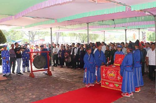 An Khê tưởng niệm 227 năm Ngày mất Hoàng đế Quang Trung