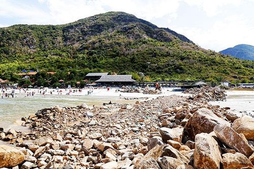 'Vết sẹo' trên biển Ninh Phước