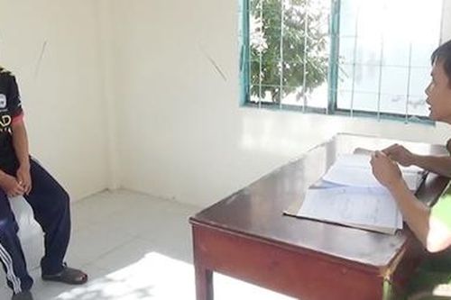 Vừa ra tù, lại đi cướp