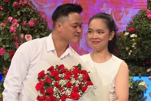 Nam chính vụ cô gái đòi đi châu Âu: 'Vợ không chiều thì chiều ai'