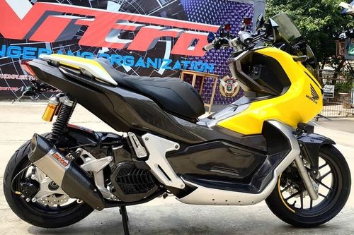 Honda ADV 150 độ độc với thân xe carbon và dàn đồ chơi đắt tiền