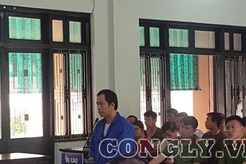 Nhân viên công ty môi trường lừa đảo chiếm đoạt tài sản