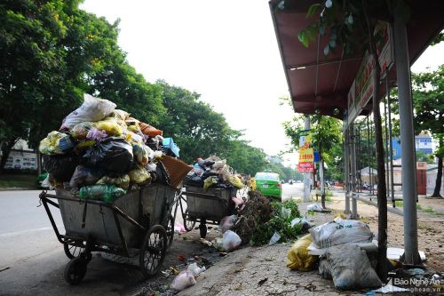 Nhếch nhác, ô nhiễm nghiêm trọng tại nhiều bãi tập kết rác thải ở TP. Vinh