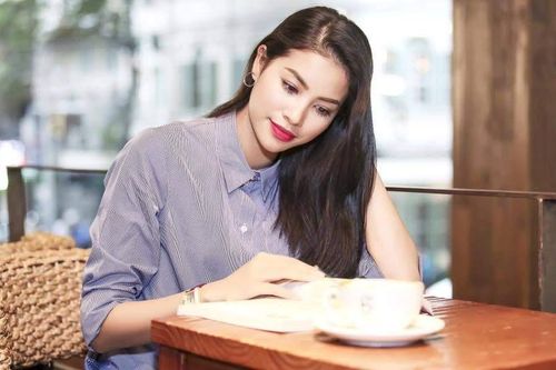 Hoa hậu Phạm Hương bị 'bóc phốt' tiếng Anh?