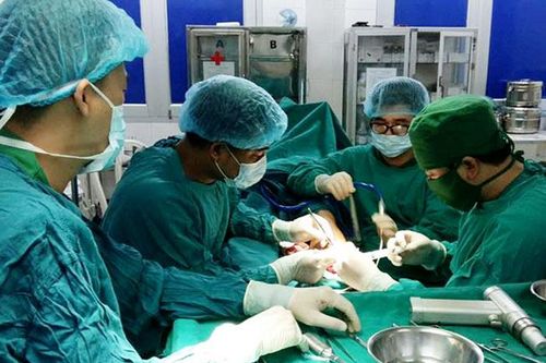 Nhớ lời Bác dặn: 'Lương y phải như từ mẫu'