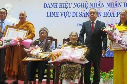 Văn hóa - Nghệ thuật Thông tin văn hóa 17 nghệ nhân được trao tặng danh hiệu Nghệ nhân Nhân dân, Nghệ nhân Ưu tú