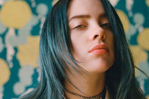 Sau scandal ăn cắp, Billie Eilish kết hợp với Bershka bán sản phẩm mới