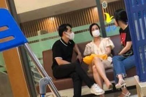 Đông Nhi - Ông Cao Thắng bị bắt gặp ở bệnh viện trước ngày cưới