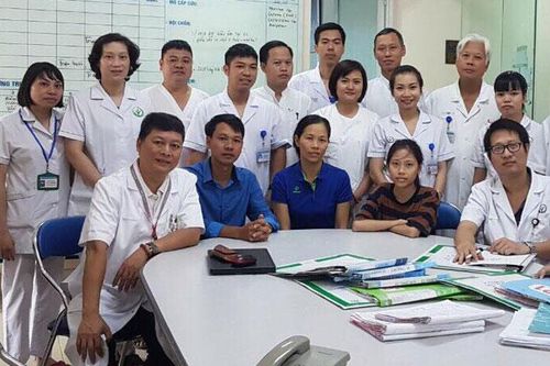 Trải qua 23 cuộc phẫu thuật và hành trình thành sinh viên y khoa