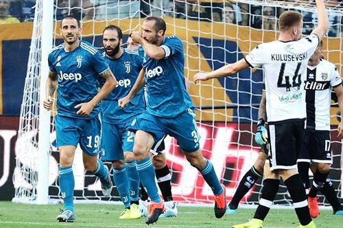 Juventus thắng tối thiểu Parma: Kỷ nguyên 'Sarriball' đã bắt đầu...
