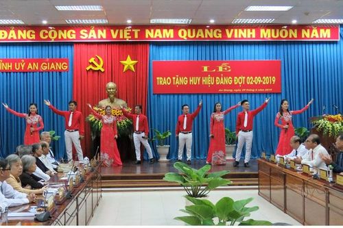 Nhiều hoạt động ý nghĩa kỷ niệm Quốc khánh 2/9