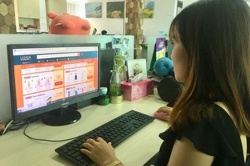 Thương mại điện tử: Dễ mua, lừa bán