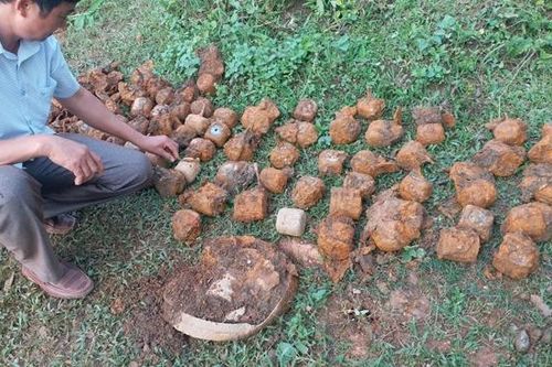 Điện Biên hủy nổ an toàn 71 quả bom bi, bom cái
