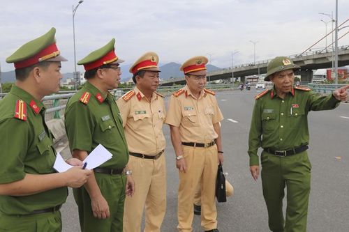 Tăng cường các biện pháp đảm bảo an toàn giao thông cho học sinh đến trường