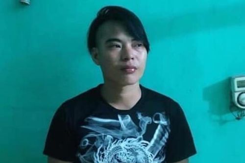 Bị chê tóc xấu, rút dao đâm người nguy kịch