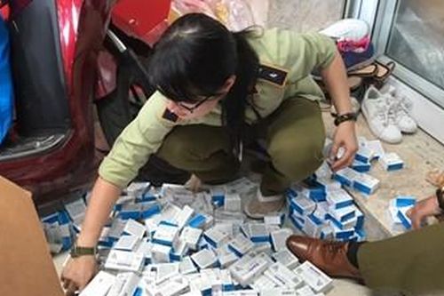 Bí mật bên trong căn nhà chứa hàng nghìn sản phẩm thuốc tân dược nhập lậu
