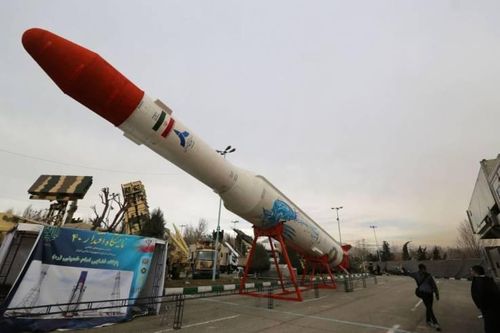 Iran công bố vũ khí bí mật dùng để 'trừng phạt kẻ thù'