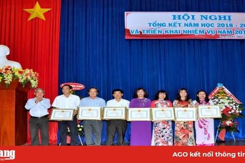 Ngành Giáo dục TP. Long Xuyên tổng kết năm học 2018-2019 và triển khai nhiệm vụ năm học mới