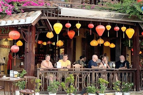 Khách quốc tế đến nước ta tiếp đà tăng cao