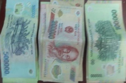 Mâu thuẫn vay mượn tiền, dùng dao đâm người